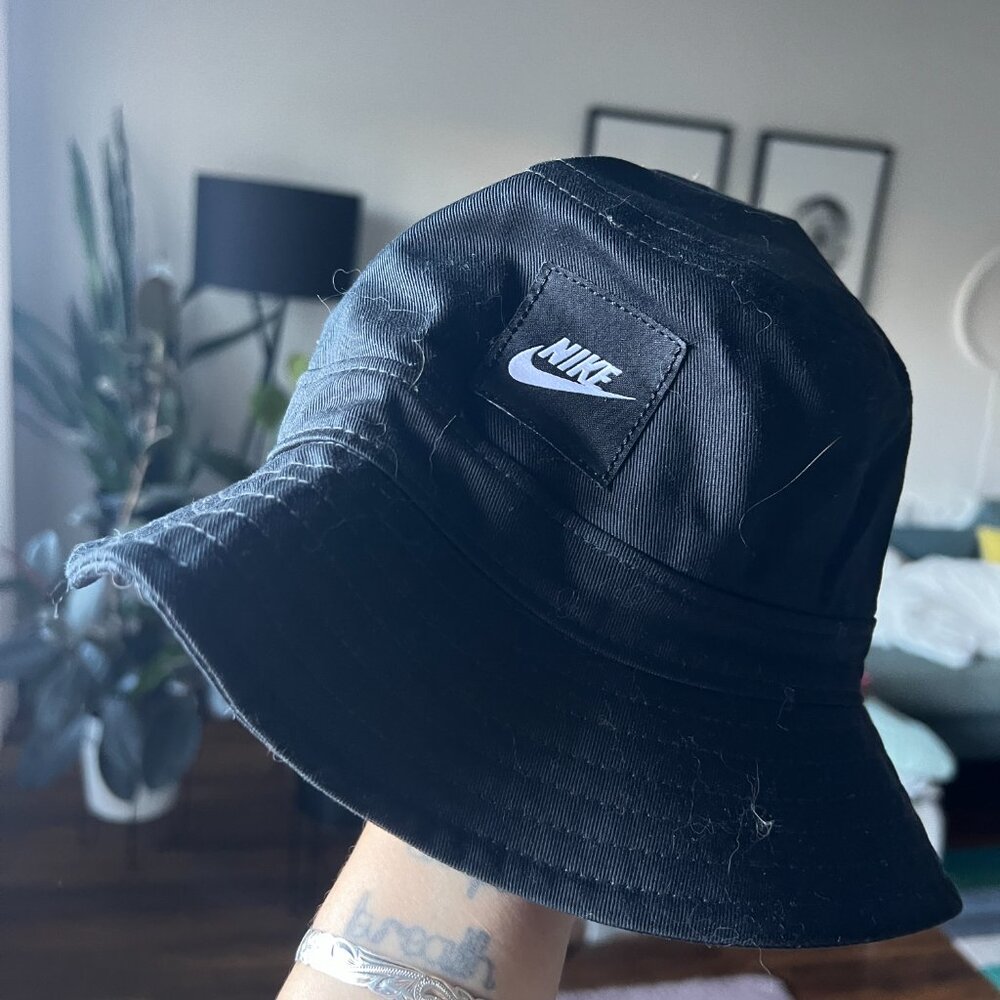 NWT Nike Bucket Hat M/L Unisex Adult